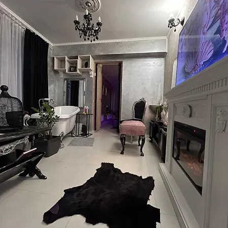 Romantic House Apartment *
