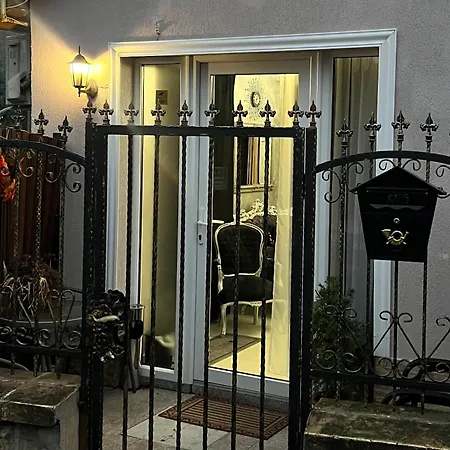 Romantic House Lägenhet *